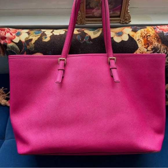 Michael Kors Hot Pink Saffiano Tote with Gold Hardware - Picture 3 of 8